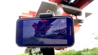Kegiatan yang dilakukan para Youtuber ini cukup unik dan tidak umum karena konten yang dipilih adalah perkembangan infrastruktur.