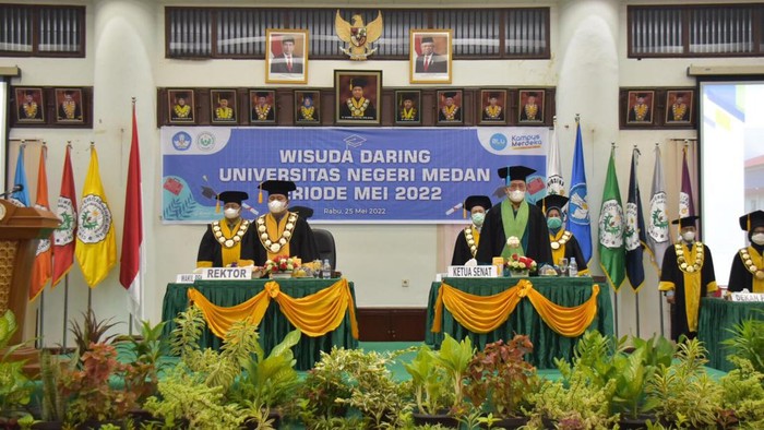Unimed mewisuda 661 mahasiswa