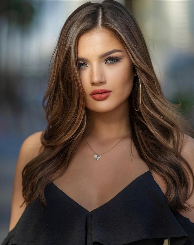 Pernyataan Valerie itu sontak membuat netizen marah, terutama warga Bali. Kolom komentar pun penuh dengan kekecewaan netizen. Sebagai Miss Global dari Estonia, sikapnya dianggap tidak baik. Foto: Dok. Miss Global