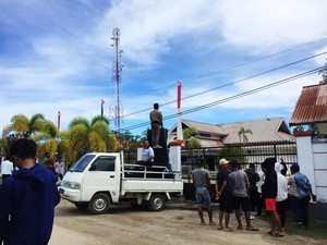 Pj Bupati Tak Sesuai Usulan Gubernur Sultra, Warga Busel Gelar Demo