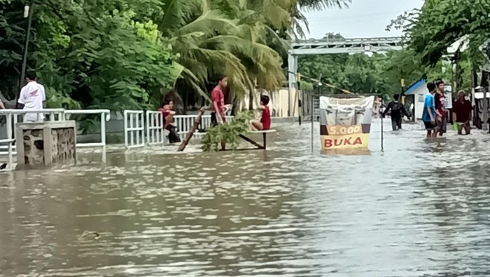 banjir menerjang 5 desa di probolinggo