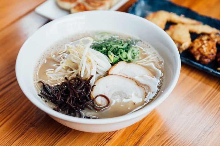 Cara Makan Ramen yang Benar Agar Rasanya Lebih Nikmat
