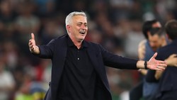 Jose Mourinho Bawa AS Roma ke Arah yang Benar