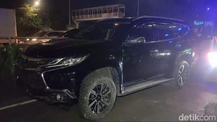 Kecelakaan depan Menara Saidah, Jakarta Selatan terjadi kemarin malam, Rabu (25/5/2022). Kecelakaan tersebut mengakibatkan pasangan suami istri (pasutri) tewas.