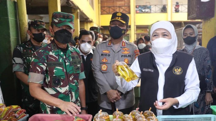 Khofifah Pastikan Soal Harga dan Distribusi migor curah
