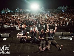 Lirik Lagu Lolot Band - Kejatuh Tresna