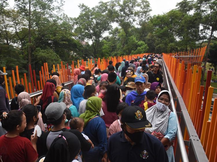 Momen Liburan, Tebet Eco Park Diserbu Pengunjung