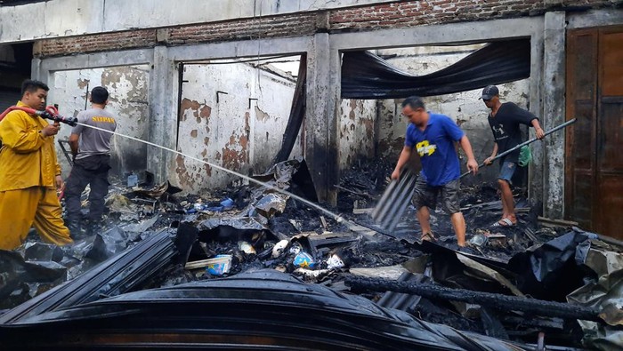 Pasar Kelet, Jepara, terbakar, Kamis (26/5/2022) sore.