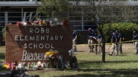 Sementara itu, pelaku penembakan di SD Robb, Uvalde, Texas, dilaporkan tewas ditembak oleh aparat setempat.