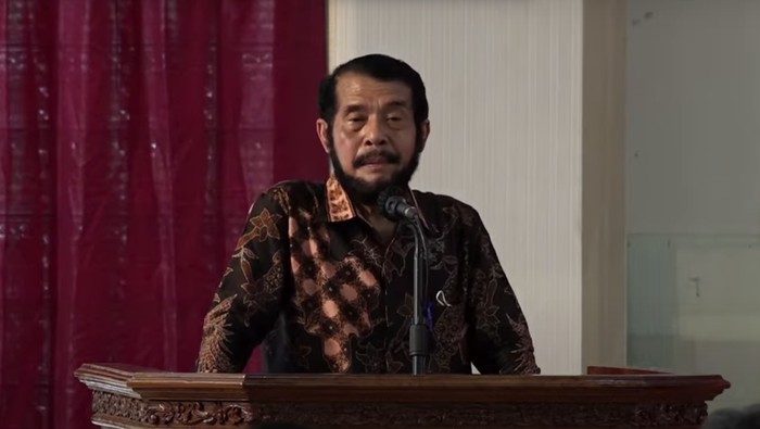 Profil Anwar Usman dikenal sebagai ketua Mahkamah Konsitusi (MK) RI. Di samping itu, sosoknya juga akan menikah dengan Idayati, adik kandung Presiden Jokowi,