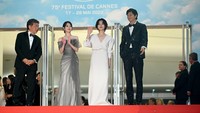 Film Broker yang turut diperankan IU diputar pertama kali di Cannes 2022. (Foto: Getty Images/Joe Maher)