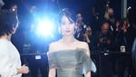 IU Anggun saat Tampil Perdana di Festival Film Cannes 2022
