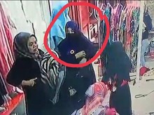 Viral Aksi Wanita Bergamis Mencuri Dompet di Asahan