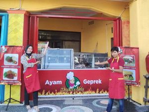 Awalnya Kaki Lima, Usaha Ayam Geprek Ini Omzetnya Puluhan Juta/Bulan