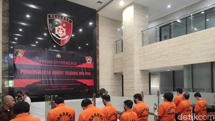 Bareskrim Gelar Jumpa Pers soal Kasus DNA Pro