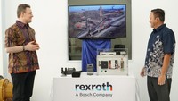 Sebagai salah satu sentra industrialisasi nasional yang memiliki fasilitas Free Trade Zone, Batam menjadi lokasi yang menjanjikan bagi Bosch Rexroth untuk berinvestasi, sekaligus terus melayani kebutuhan para pelanggan dari berbagai bidang industri yang beroperasi di wilayah ini.   