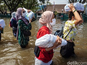 BMKG: Waspada! Potensi Banjir Rob di Jateng 30 Mei hingga 7 Juni