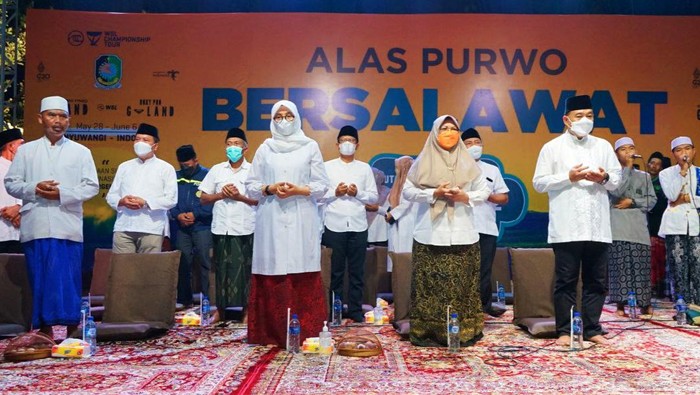 Gelar Selawatan, Bupati Ipuk Harap Gelaran WSL Lancar dan Sukses