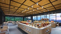 Menjadi salah satu tempat bersantap paling menarik di kota ini, Altius Restaurant menghadirkan cita rasa lokal, hidangan Barat dan masakan Asia yang disajikan oleh tim kuliner terbaik untuk pengalaman bersantap yang menggugah selera.