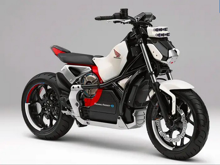 Honda Riding Assist and Riding Assist-e concept, motor konsep yang mampu menyeimbangkan diri sendiri.