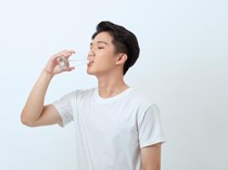 Rasulullah Larang Bernapas dalam Tempat Minum, Begini Sunnahnya