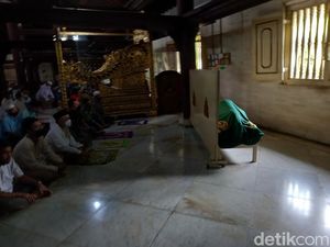 Jenazah Buya Syafii Maarif Tiba di Masjid Gede Kauman