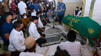Buya Syafii Maarif diberitakan wafat pada hari ini pukul 10.15 WIB di RS PKU Muhammadiyah Gamping. 