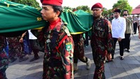 Buya Syafii Maarif diberitakan wafat pada hari ini pukul 10.15 WIB di RS PKU Muhammadiyah Gamping. Buya Syafii Maarif wafat pada usia 87 tahun.