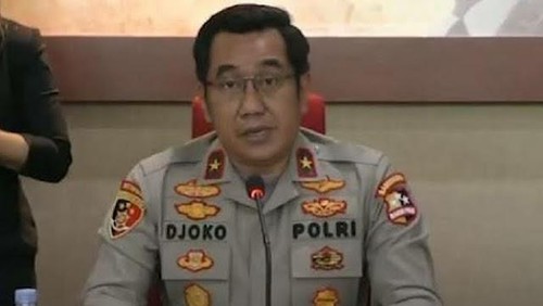 Kapolda NTB, Irjen Djoko Poerwanto mengeluarkan maklumat tentang larangan aksi unjuk rasa yang diwarnai dengan pemblokiran jalan hingga merusak fasilitas umum.