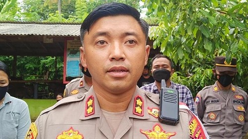 Kapolres Jembrana AKBP I Dewa Gde Juliana, saat wawancarai detikBali diselah-selah pemantauan PMK, Desa Baluk, Jumat (27/5/2022)