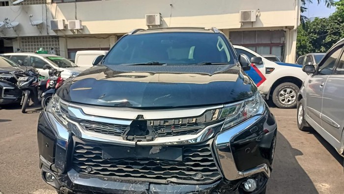 Kendaraan terlibat kecelakaan beruntun di depan Menara Saidah, Jaksel, masih diamankan polisi
