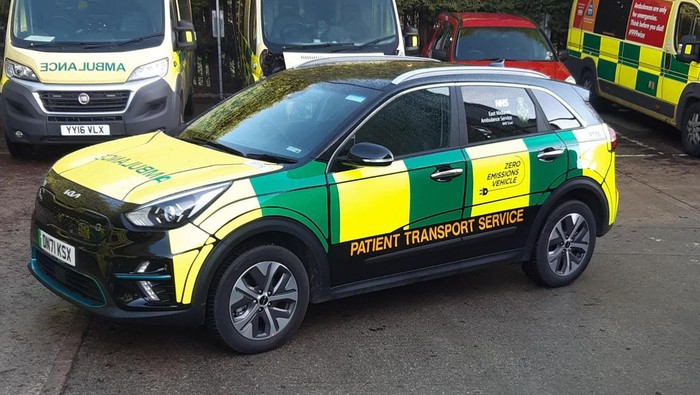 KIA e-Niro Ambulan East Midlands Ambulance Service NHS Trust