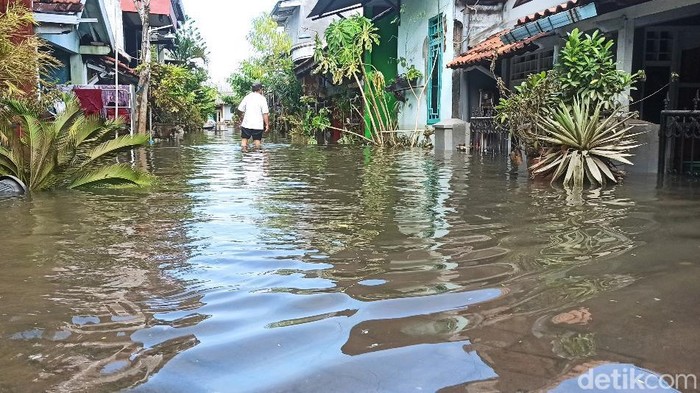 Kondisi terkini banjir rob di Desa Sriwulan, Kecamatan Sayung, Demak, Jumat (27/5/2022).