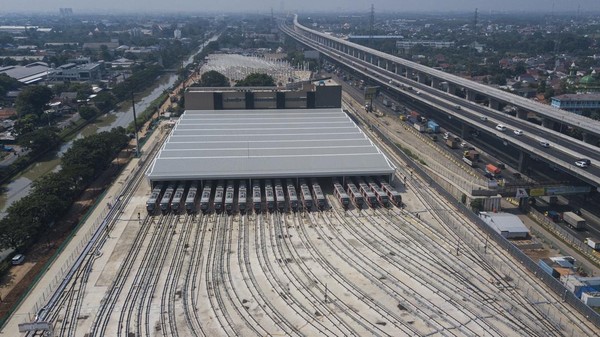 Foto Drone Ini Tunjukkan Kemegahan Depo LRT di Bekasi