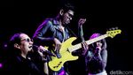 Nyanyi Bareng Maliq & Dessential di BNI Java Jazz
