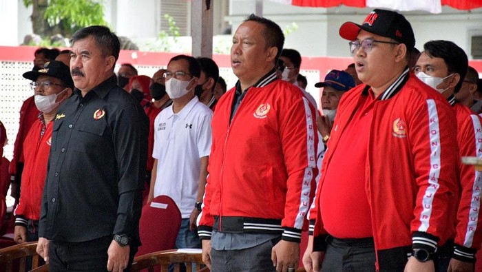 Momen Pelantikan Pengurus KONI Cianjur Periode 2022-2026 Wajah baru Ketua KONI Kabupaten Cianjur, Muhamad Abdul Azis Sefudin, dan pengurus periode 2022-2026 hadir dalam acara Pengukuhan dan Pelantikan yang dilaksanakan di Aula Pancaniti Pendopo Cianjur, Kamis (26/5/2022).