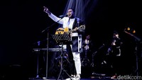 Penyanyi Andmesh tampil di BNI Java Jazz Festival 2022 yang berlangsung di JIExpo Kemayoran, Jakarta Pusat, Jumat (27/5/2022).