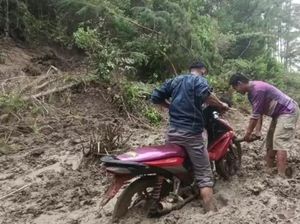 Poros Toraja-Mamasa Diterjang Longsor, Dua Kecamatan Terisolasi