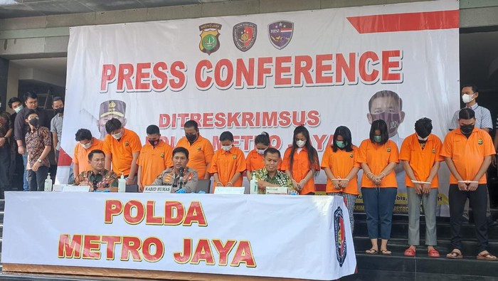 Polda Metro Jaya membongkar 58 aplikasi pinjol di Jakarta