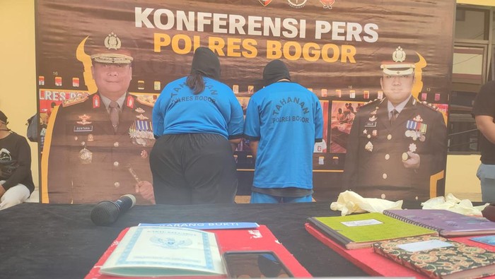 Polisi mengungkap kasus pembunuhan Zaenab di Kemang, Bogor.