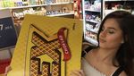 Potret Estonia Valerie yang Dicoret dari Miss Global, Saat Bikin Sushi dan Makan Pasta
