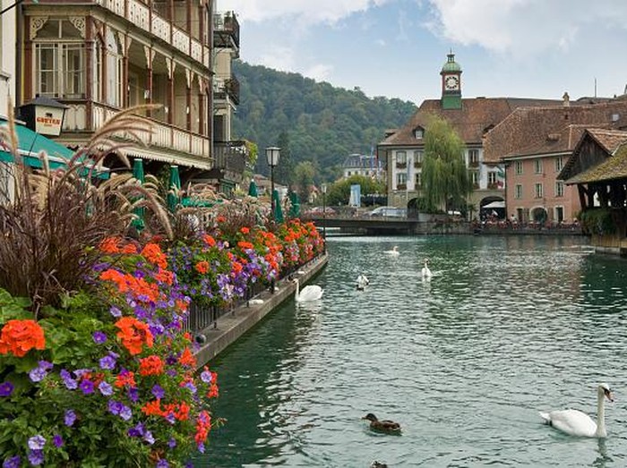 Little town and aare river. thun. Switzerland. (Photo by: Bluered/REDA&CO/Universal Images Group via Getty Images)