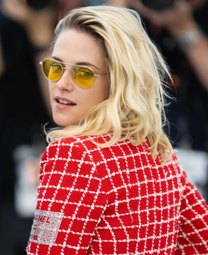 Serasi Banget! Pose Kristen Stewart dan Lea Seydoux di Cannes CANNES, FRANCE - MAY 24: Lea Seydoux and Kristen Stewart attend the photocall for