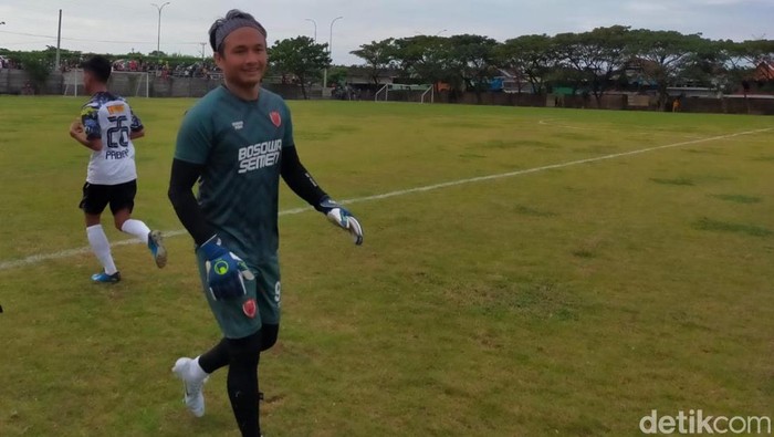 Wahyu Tri Nugroho latihan bersama PSM Makassar