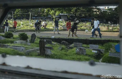 Potret Permukiman di Sisi Pembaringan