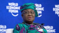 World Trade Organization President (WTO) atau Presiden Organisasi Perdagangan Dunia, Ngozi Okonjo-Iweala juga memberikan pendapatnya dalam diskusi bertajuk Trade: Now what?. REUTERS/Arnd Wiegmann