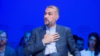 Berbicara dalam diskusi, Menteri Luar Negeri Iran Hossein Amirabdollahian tampil berwibawa. REUTERS/Arnd Wiegmann