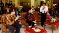 Menjadi salah satu pilar dalam inisiatif sosial kemasyarakatan yang menyasar sekolah, LG memulai program tersebut di tahun dengan peningkatan fasilitas laboratorium komputer milik Sekolah Menengah Kejuruan yang tersebar di Indonesia. Sejumlah perangkat komputer sekaligus renovasi laboratorium menjadi paket dukungan yang dilakukan perusahaan berbasis di Korea itu.