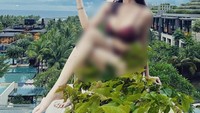 Jesica juga senang bersantai sambil menikmati pemandangan kota. Dirinya bahkan berani minum di atas ketinggian untuk mendapatkan pemandangan yang keren. Foto: Instagram/jesica.je