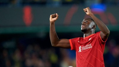 2 Bek Liga Inggris Sama-sama dari Prancis Dipantau Real Madrid